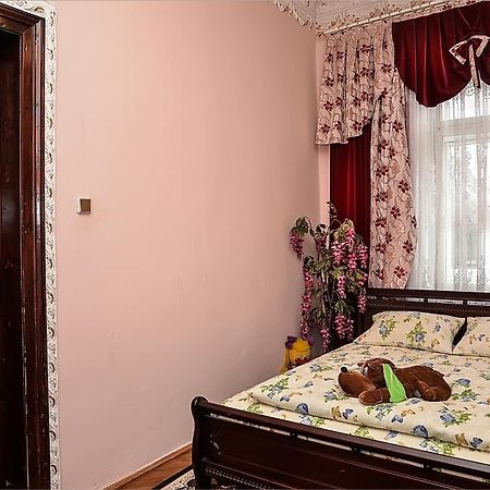 Vip-Apartments Angel Palas تشيرنيفتسي المظهر الخارجي الصورة
