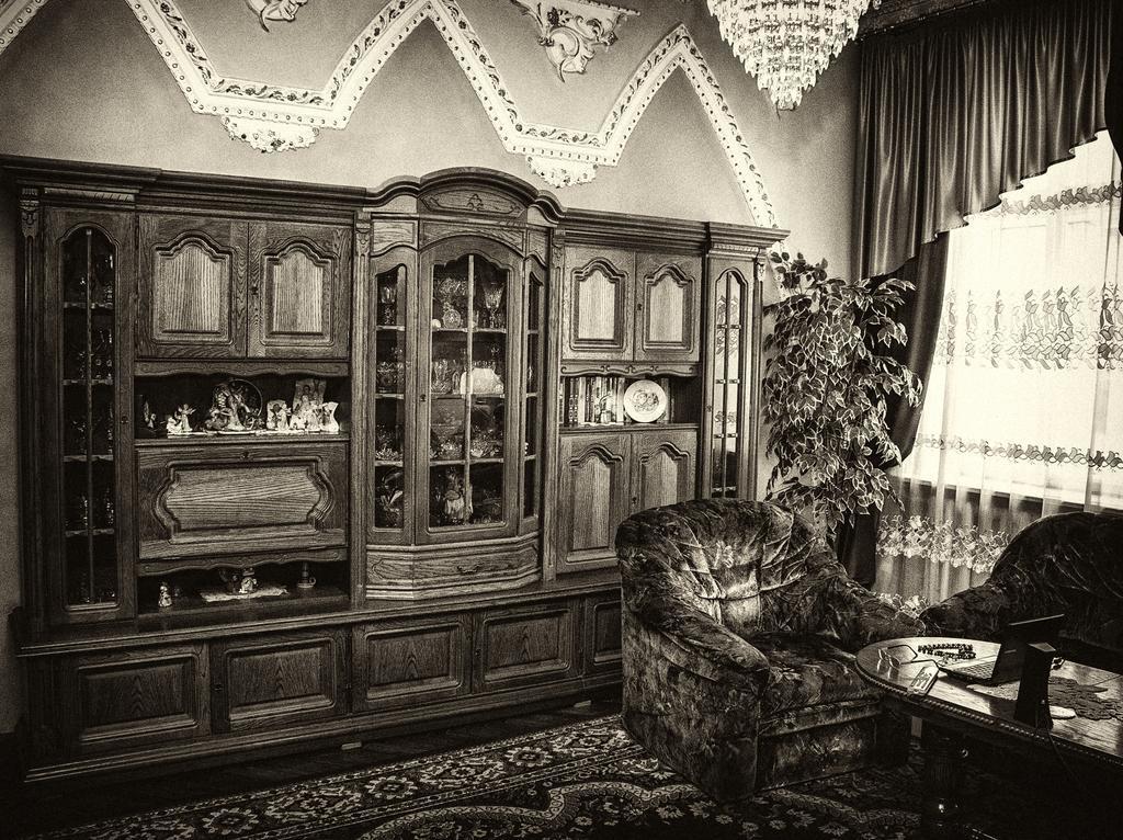 Vip-Apartments Angel Palas تشيرنيفتسي المظهر الخارجي الصورة