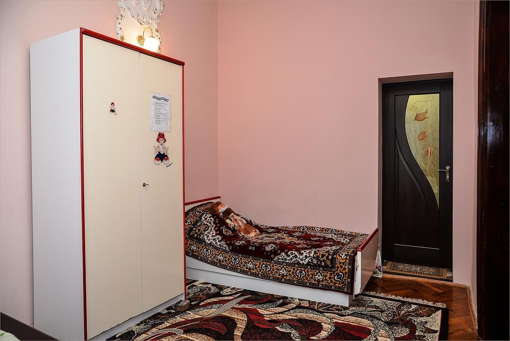 Vip-Apartments Angel Palas تشيرنيفتسي المظهر الخارجي الصورة