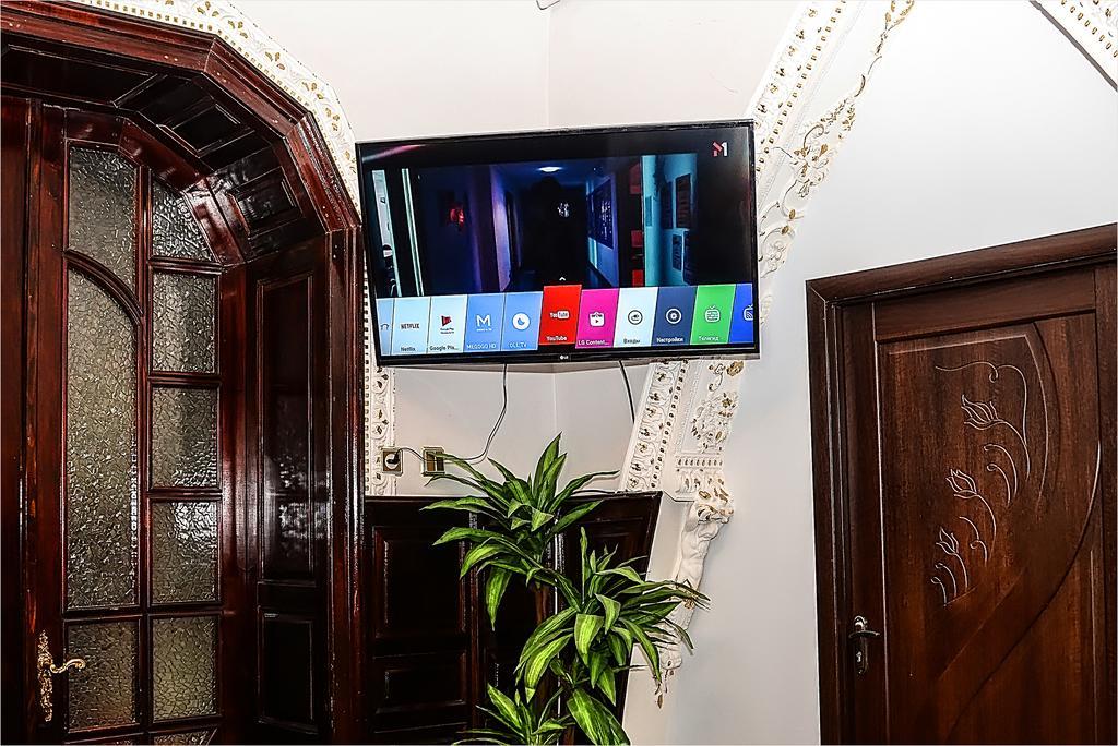 Vip-Apartments Angel Palas تشيرنيفتسي المظهر الخارجي الصورة
